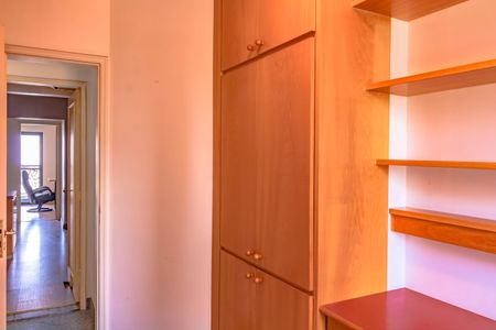 Apartamento à venda com 370m², 6 quartos e 6 vagasCloset do Quarto 5