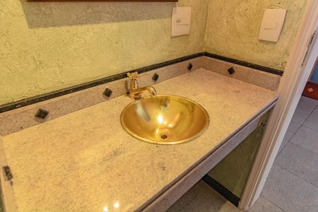 Apartamento à venda com 370m², 6 quartos e 6 vagasLavabo