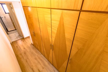 Apartamento à venda com 370m², 6 quartos e 6 vagasCloset do quarto