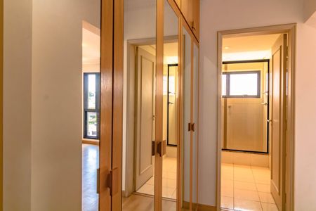 Apartamento à venda com 370m², 6 quartos e 6 vagasQuarto 4