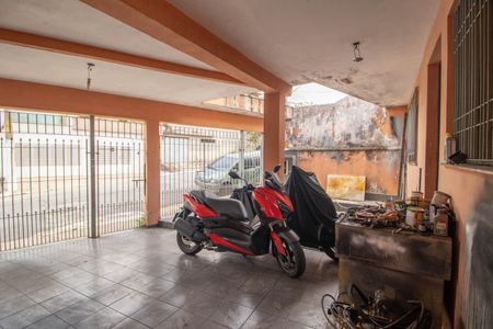 Casa à venda com 100m², 2 quartos e 2 vagas Casa à venda com 100m², 2 quartos e 2 vagasGaragem