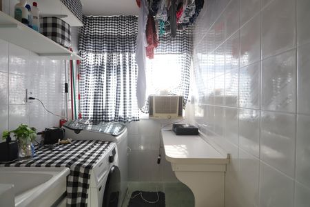 Apartamento para alugar com 75m², 2 quartos e 1 vagaÁrea de Serviço
