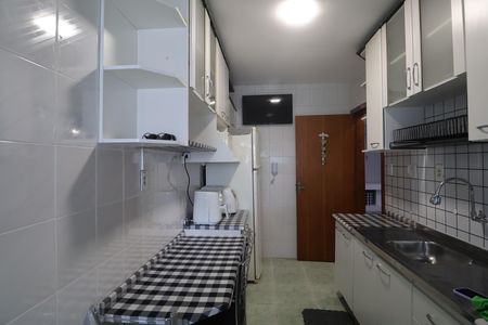 Apartamento para alugar com 75m², 2 quartos e 1 vagaCozinha