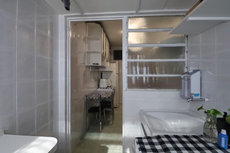 Apartamento para alugar com 75m², 2 quartos e 1 vagaÁrea de Serviço