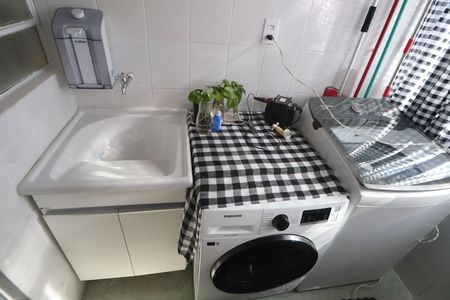 Apartamento para alugar com 75m², 2 quartos e 1 vagaÁrea de Serviço