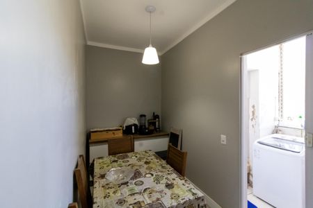 Apartamento à venda com 97m², 3 quartos e 2 vagas Apartamento à venda com 97m², 3 quartos e 2 vagasCozinha e Área de Serviço