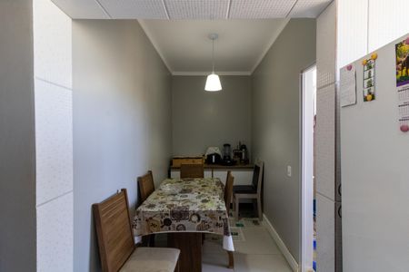 Apartamento à venda com 97m², 3 quartos e 2 vagas Apartamento à venda com 97m², 3 quartos e 2 vagasCozinha e Área de Serviço