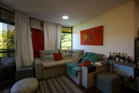 Apartamento à venda com 173m², 4 quartos e 4 vagasSala