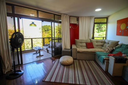 Apartamento à venda com 173m², 4 quartos e 4 vagasSala