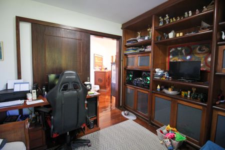 Apartamento à venda com 173m², 4 quartos e 4 vagasQuarto 1