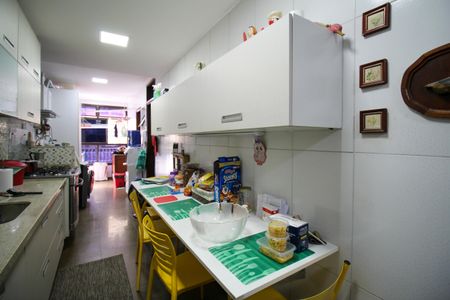 Apartamento à venda com 173m², 4 quartos e 4 vagasCozinha