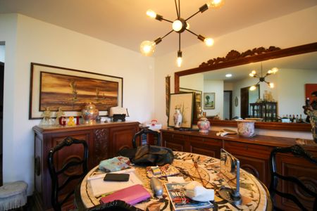 Apartamento à venda com 173m², 4 quartos e 4 vagasSala