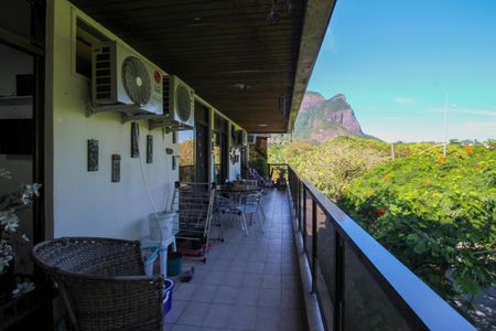 Apartamento à venda com 173m², 4 quartos e 4 vagasVaranda dos Quartos