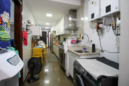 Apartamento à venda com 173m², 4 quartos e 4 vagasÁrea de Serviço