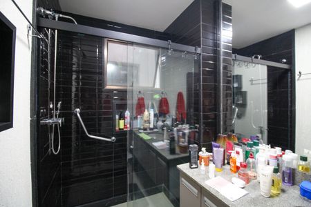 Apartamento à venda com 173m², 4 quartos e 4 vagasBanheiro Social