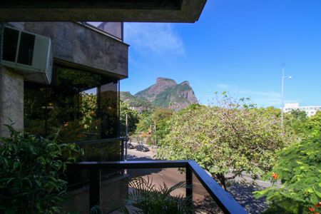 Apartamento à venda com 173m², 4 quartos e 4 vagasVista da Varanda dos Quartos