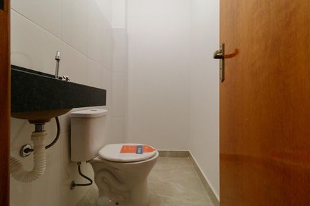 Casa à venda com 115m², 3 quartos e 2 vagasLavabo