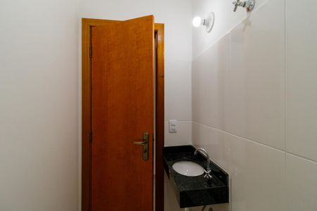 Casa à venda com 115m², 3 quartos e 2 vagasLavabo