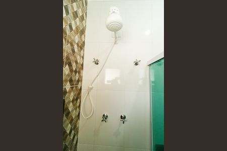 Casa à venda com 107m², 3 quartos e 2 vagasBanheiro da Suíte