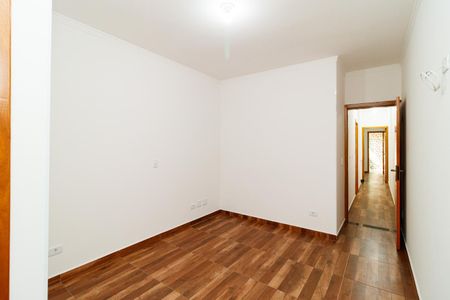 Casa à venda com 107m², 3 quartos e 2 vagasSuíte