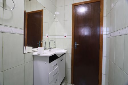 Casa à venda com 120m², 4 quartos e 6 vagasBanheiro socia