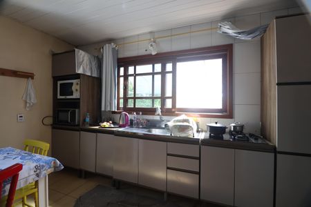 Casa à venda com 120m², 4 quartos e 6 vagasCozinha/ casa 2