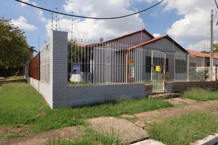 Casa à venda com 120m², 4 quartos e 6 vagasFachada