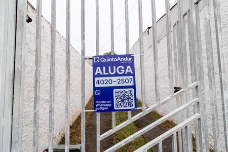 Casa para alugar com 60m², 2 quartos e 2 vagas Casa para alugar com 60m², 2 quartos e 2 vagasPlaca