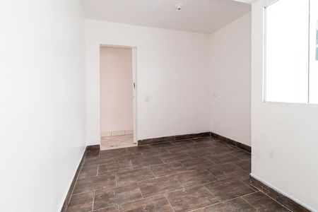 Casa para alugar com 60m², 2 quartos e 2 vagas Casa para alugar com 60m², 2 quartos e 2 vagasQuarto 1