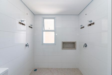 Apartamento à venda com 135m², 4 quartos e 4 vagasBanheiro da Suíte 1