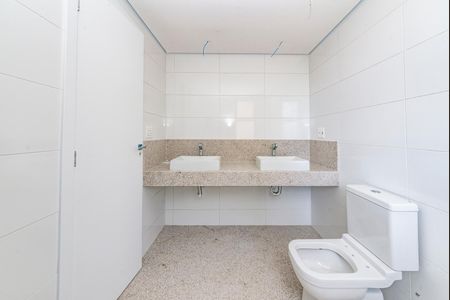 Apartamento à venda com 135m², 4 quartos e 4 vagasBanheiro da Suíte 1