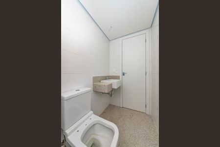 Apartamento à venda com 135m², 4 quartos e 4 vagasBanheiro da Suíte 2