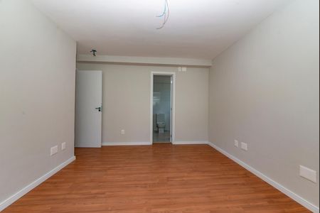 Apartamento à venda com 135m², 4 quartos e 4 vagasSuíte 1