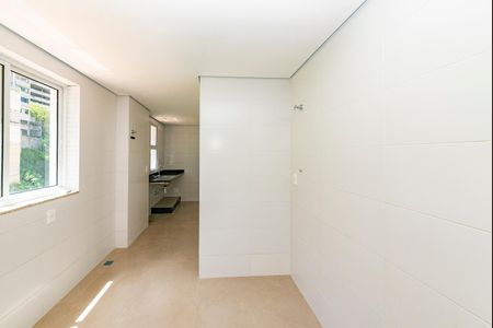 Apartamento à venda com 135m², 4 quartos e 4 vagasÁrea de Serviço