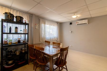 Casa para alugar com 300m², 3 quartos e 1 vagaSala