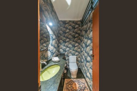 Casa à venda com 240m², 4 quartos e 4 vagasLavabo da Sala