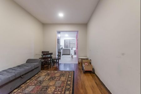 Casa à venda com 240m², 4 quartos e 4 vagasSala 2