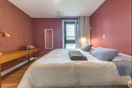 Casa à venda com 240m², 4 quartos e 4 vagasSuíte