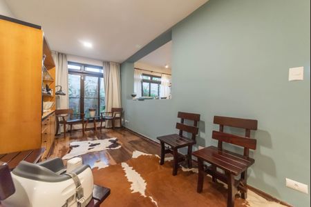 Casa à venda com 240m², 4 quartos e 4 vagasSala - Bar