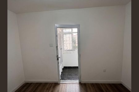 Sala de apartamento para alugar com 1 quarto, 40m² em Liberdade, São Paulo