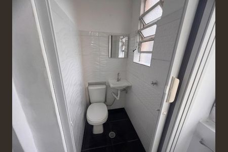 Banheiro de apartamento para alugar com 1 quarto, 40m² em Liberdade, São Paulo
