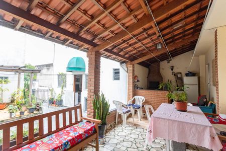 Casa à venda com 262m², 3 quartos e 3 vagasCasa 1 - área da churrasqueira