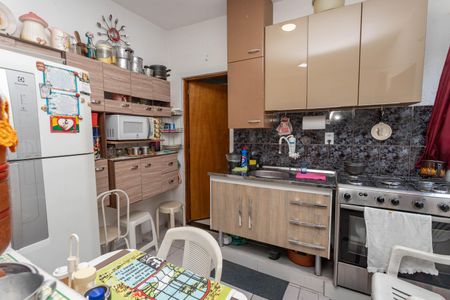 Casa à venda com 262m², 3 quartos e 3 vagasCasa 2 - cozinha