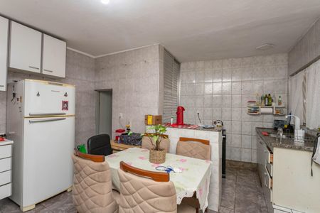 Casa à venda com 262m², 3 quartos e 3 vagasCasa 1 - cozinha