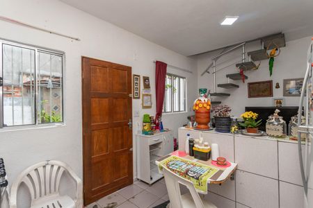 Casa à venda com 262m², 3 quartos e 3 vagasCasa 2 - cozinha