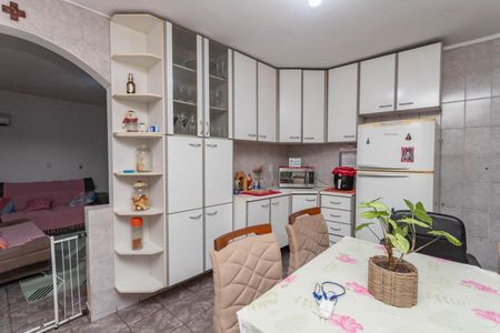 Casa à venda com 262m², 3 quartos e 3 vagasCasa 1 - cozinha