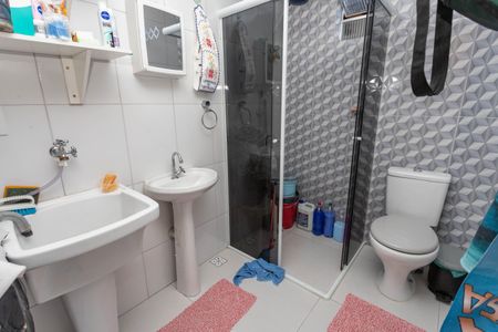 Casa à venda com 262m², 3 quartos e 3 vagasCasa 2 - Área de serviço / banheiro 2