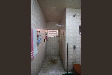 Casa à venda com 308m², 4 quartos e 3 vagasBanheiro Social