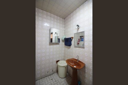 Casa à venda com 308m², 4 quartos e 3 vagasBanheiro Social