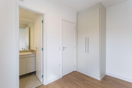 Apartamento à venda com 76m², 2 quartos e 2 vagasSuíte 1